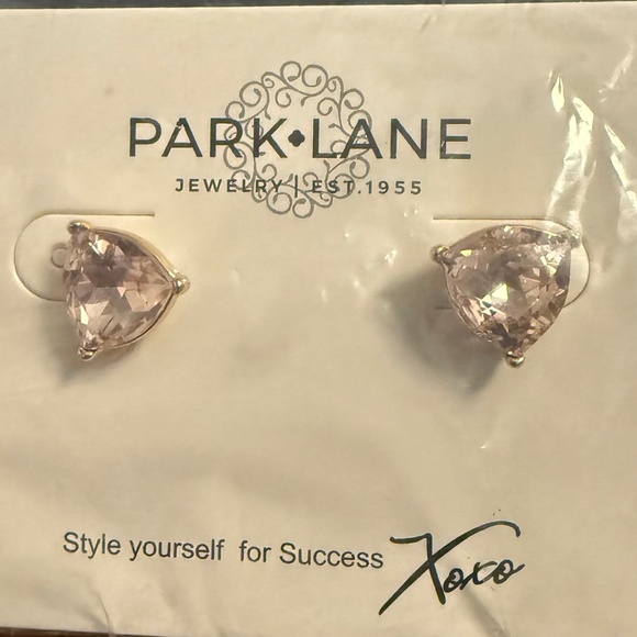 Bonnet - Picture 2 of 2